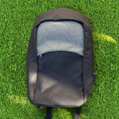 Mochila antirrobo con compartimento para portátil